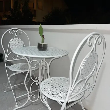 A Due Passi Da