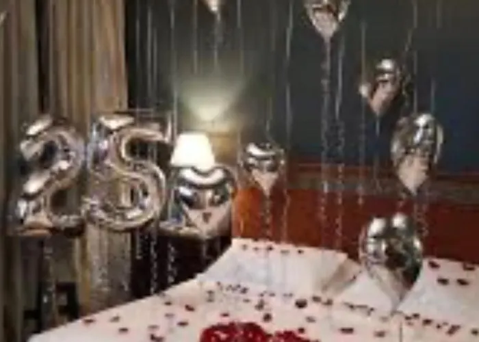 Πανσιόν A Due Passi Da *